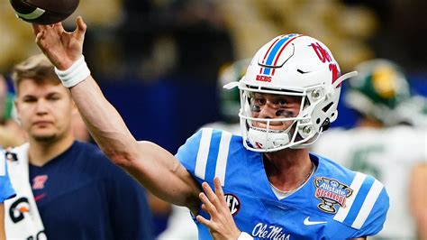 Lane Kiffin: Ole Miss will still have QB battle after adding Jaxson Dart