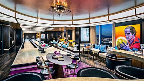 The Most Expensive Hotel Rooms In Las Vegas - YouTube