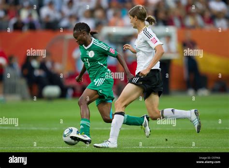 Nigerian woman soccer player hi-res stock photography and images - Alamy