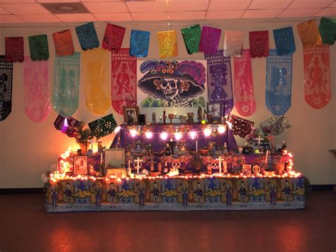 How to make an authentic Día de los Muertos altar