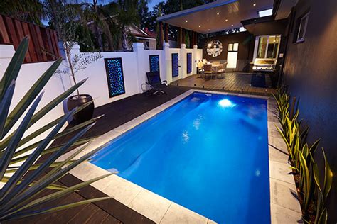 Santa Fe (5m x 2.7m) Small Fibreglass Pool - Pool Buyers Guide