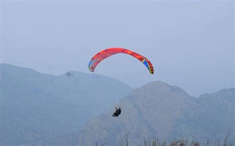 Paragliding in Vagamon - Paragliding Vagamon for Adventure Activities ...