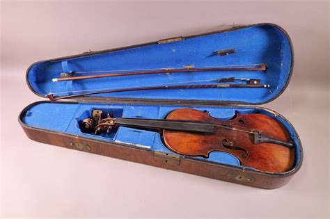 ANTIQUE VIOLIN - Redlands Antique Auction