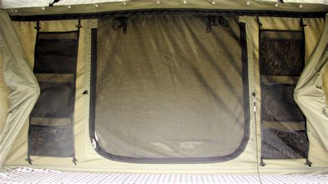 CE Approved Hard Shell Roof Top Tent , Jeep Wrangler Tents For Camping