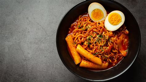 Delicious Buldak Ramen Recipe: Unleash Your Inner Heat-seeker - Blend ...