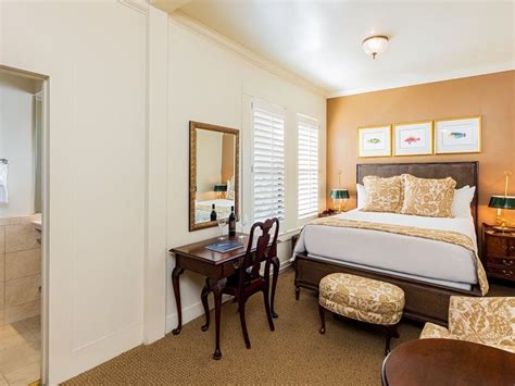 Carmel, CA | Rooms | Pine Inn