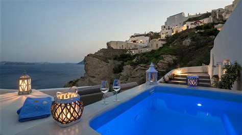 Santorini Luxury Apartments | Aris Caves Oia Apartments | Oia Santorini ...