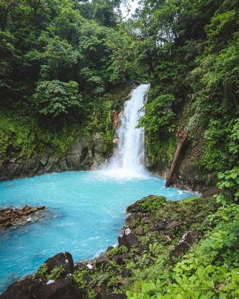 The Ultimate Guide to Visiting Rio Celeste Waterfall - Hungariandreamers