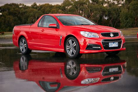 Holden VF Commodore SV6 Ute First Drive Review | Practical Motoring