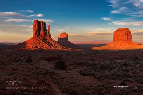 Monuments at sunset | Monument, Monument valley, Sunset