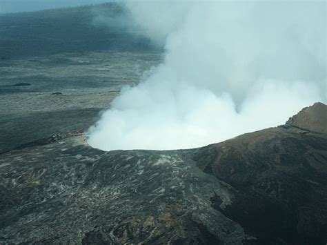 Volcano, Hualalai, located on The Big Island in Hawaii. Took a Volcano ...