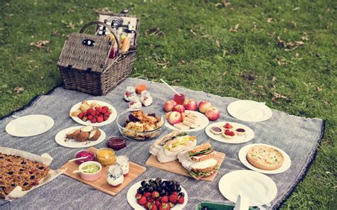 15 Vegan Recipes For Your Next Picnic! - One Green Planet