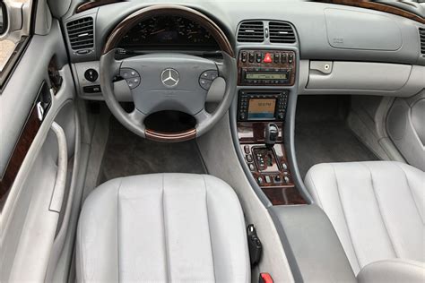 2002 MERCEDES-BENZ CLK320 CABRIOLET - Interior - 220015