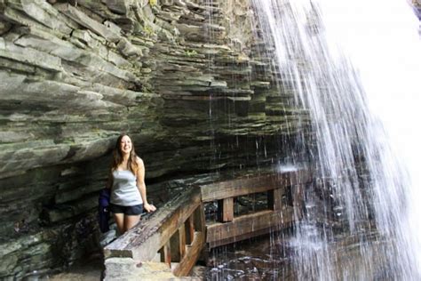 Finger Lakes Waterfalls: A Vistors Guide