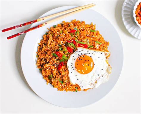 9 Resep Nasi Goreng Pedas, Lezatannya Bikin Merem Melek