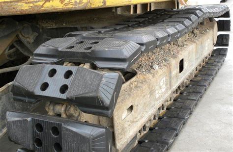 Excavator Rubber Pads - Rubber Track Pads | TKV