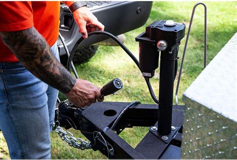 Electric Trailer Jacks – Making Your Life on the Road Easier - RV Expertise