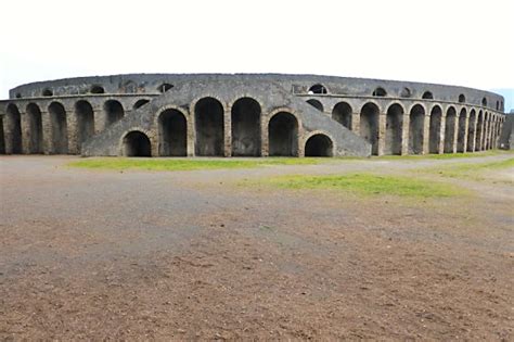 Amphitheater of Pompeii Historical Facts and Pictures | The History Hub