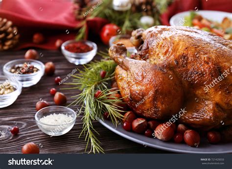 38,862 Christmas dinner turkey Images, Stock Photos & Vectors ...