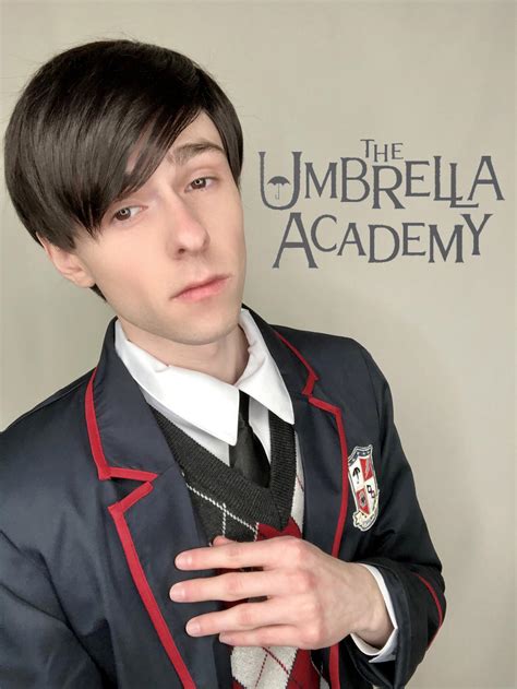 Number 5 Cosplay by Ethanxcos : r/UmbrellaAcademy