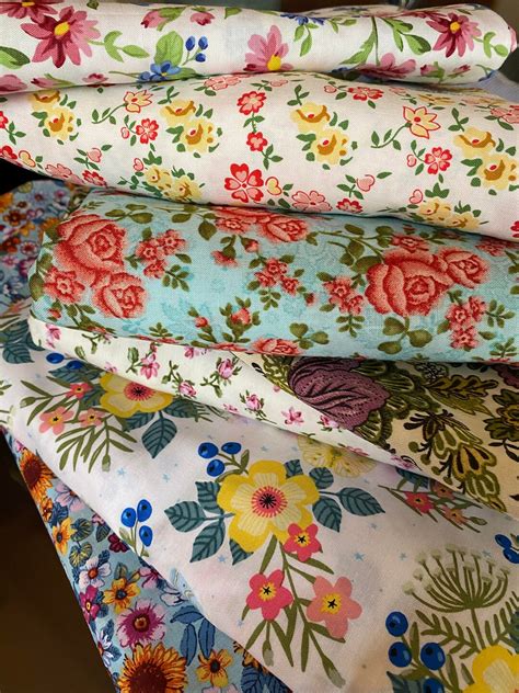 Bulk Cloth Napkins, Set of 10, Vintage Floral Inspired Cotton Fabrics ...