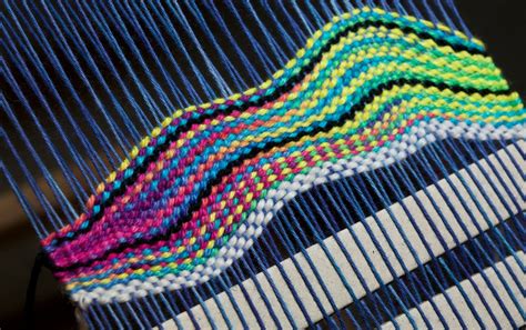 Kelly Casanova: Tapestry style weaving on the rigid heddle loom