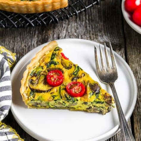 Easy Vegan Quiche - Vegan Huggs