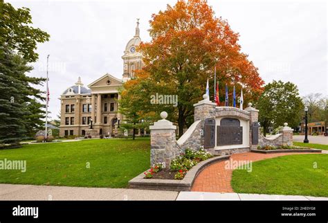 Ingham county courthouse hi-res stock photography and images - Alamy