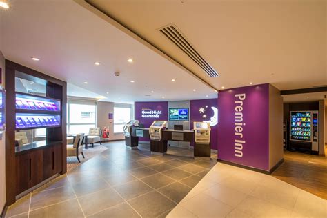 Premier Inn London St Pancras Hotel - Hotels in Camden Town NW1 2RA ...