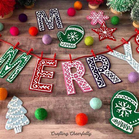 DIY Holiday Banner | AllFreeChristmasCrafts.com