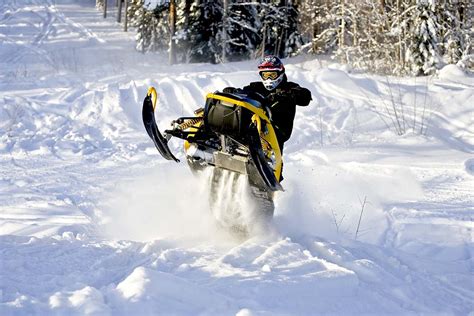 Choosing the Right Snowmobile Track | Partzilla.com