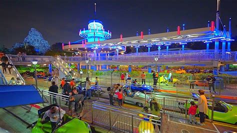 [HIGH QUALITY] Autopia NIGHTTIME POV - 4K 60FPS | Disneyland park ...