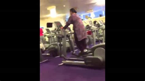 GYM FAIL! Lady Improperly Operates an Elliptical Machine (Hilarious ...