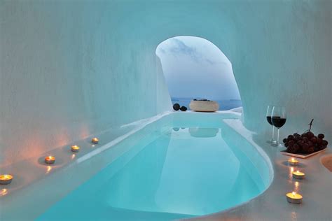 cave indoor-outdoor Jacuzzi | Санторини, Греция, Курорты