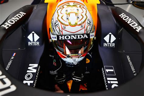 Max Verstappen reveals his 2021 F1 helmet design ahead of RB16B ...