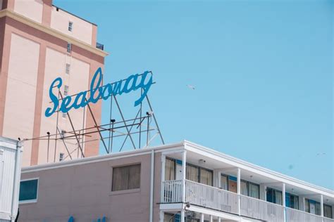 SEABONAY MOTEL - Updated May 2024 - 83 Photos & 43 Reviews - 2711 ...