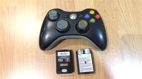 How to replace XBox 360 Wireless Controller Batteries -Both Types - YouTube