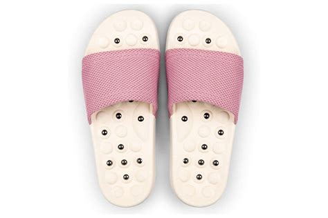 16 Acupressure Slippers & Sandals to Shop for Pain Relief – Footwear News