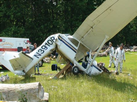 Firefighter-training-for-aviation-accidents