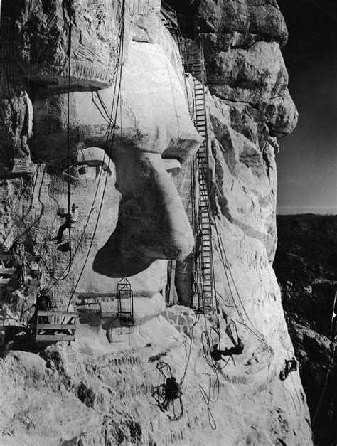 10 Interesting Facts About Mount Rushmore