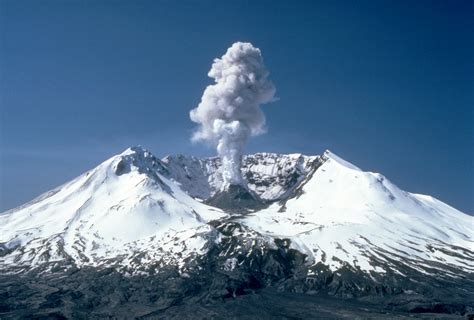 Mount St. Helens Eruption » The 1980 Mount St. Helens Eruption: Prelude ...