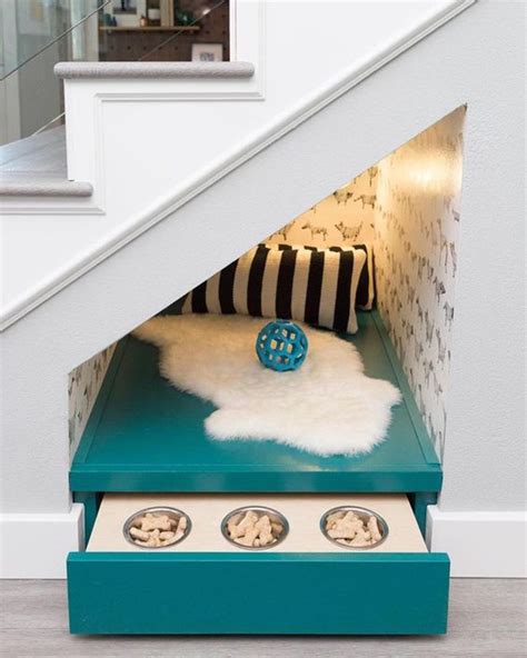 12 Awesome Under Stair Dog House Ideas To Maximize Your Space ...