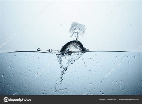 Ice Cube Water Splash Isolated White — Stock Photo © VadimVasenin ...