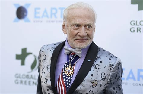 Buzz Aldrin sues children, alleging misuse of his finances | AP News