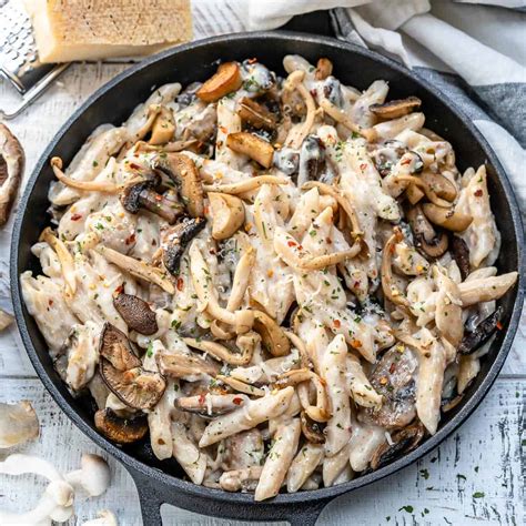 Creamy Wild Mushroom Pasta Recipe {Vegetarian} Healthy Fitness Meals