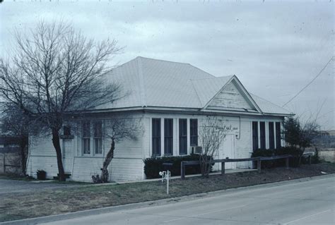 [Sunnyvale Library] - The Portal to Texas History