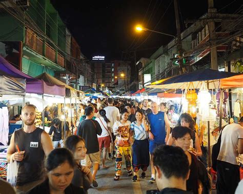 17 Best Chiang Mai Night Market, Flea Market, Farmer's Market to Visit ...