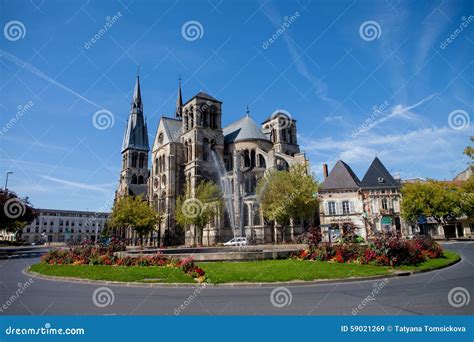 Chalons En Champagne Cathedral with the Fountain in Front Editorial ...