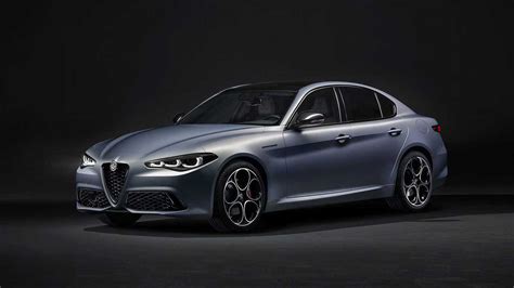 Alfa Romeo Giulia, Stelvio To Skip Hybridization And Switch To EVs