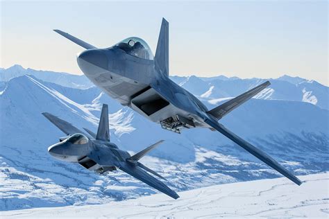 These Photos Of F-22 Arctic Raptors In Alaska Are So Striking They Look ...